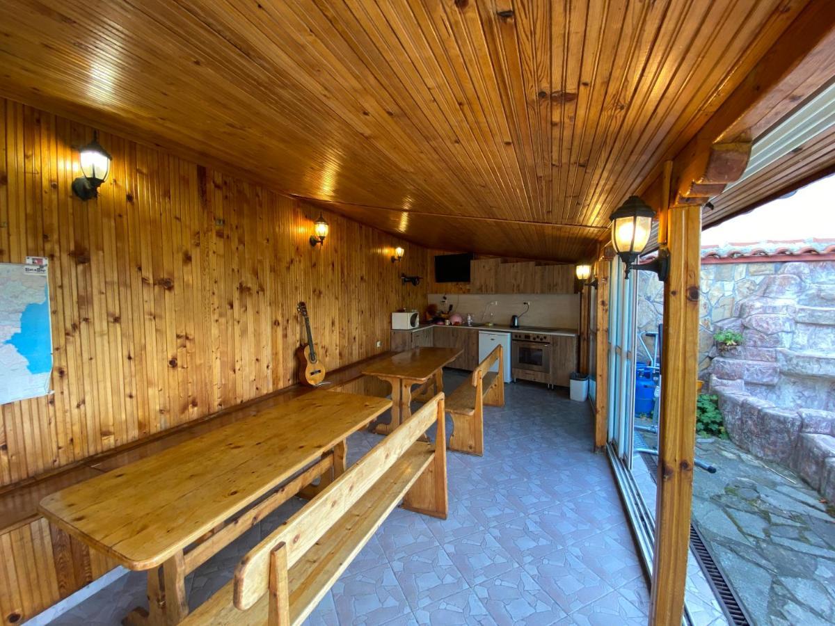 Family Hotel Kavrakovi พาเวลบันยา ภายนอก รูปภาพ